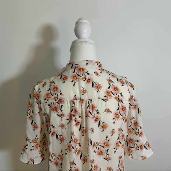 White Floral Short Sleeve Chiffon Blouse - Picture 4 of 11